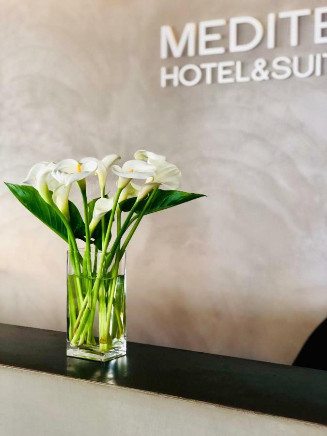Mediterraneo Hotel & Suites Cattolica Exterior foto